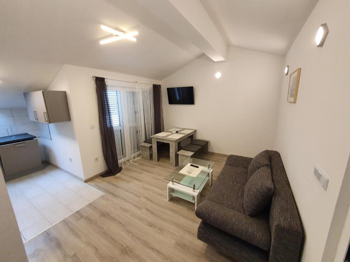 Apartments Villa M&M 2 ビビニェ エクステリア 写真