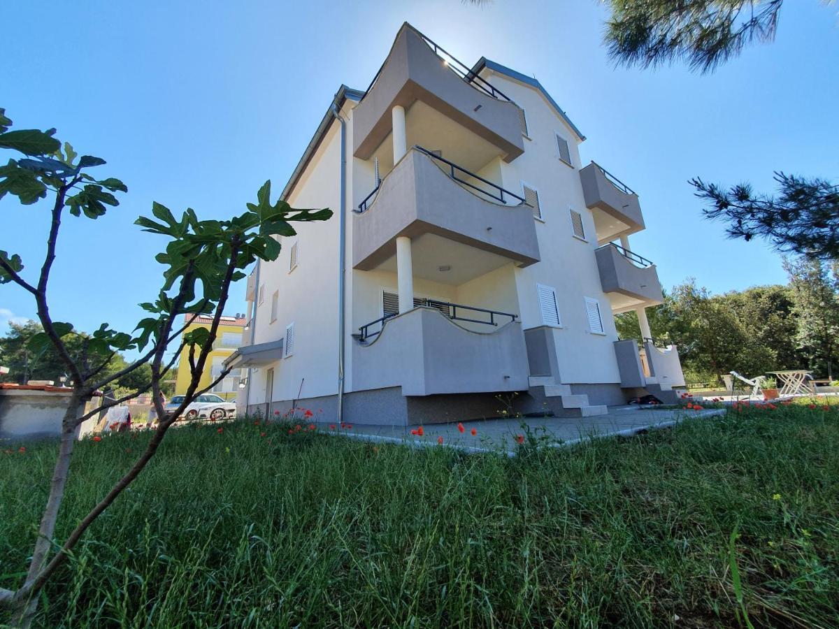 Apartments Villa M&M 2 ビビニェ エクステリア 写真